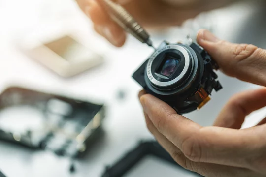 Замена объектива на фотоаппарате в Ижевске