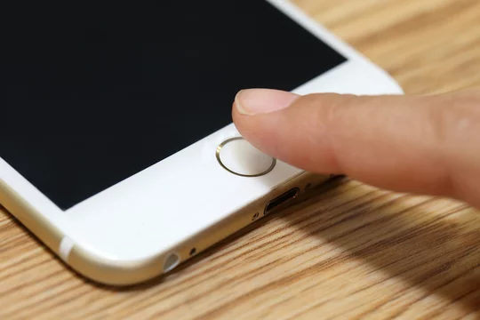 Замена touch id на iPhone в Ижевске